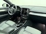 Volvo XC40 B4 211pk Core / Stoel + Stuuw. Verwarming / PDC + Camera / 18'' / Extra Getint Glas / Elektr. Achterklep / Metallic Lak / Google / Draadloze Telefoon Oplader /
