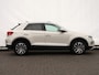 Volkswagen T-Roc 1.5 TSI Style 150PK DSG | Stoel/stuurverwarming | Led matrix | Camera | Keyless | Side assist