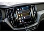 Volvo XC60 2.0 T8 Plug-in hybrid AWD Plus Bright | Long Range | Trekhaak | Harman Kardon | 360 Camera | Stoel en Stuurverwarming | BLIS | Donker Glas | Panoramadak |