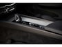 Volvo XC60 2.0 T8 Plug-in hybrid AWD Plus Bright | Long Range | Trekhaak | Harman Kardon | 360 Camera | Stoel en Stuurverwarming | BLIS | Donker Glas | Panoramadak |