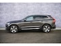 Volvo XC60 2.0 T8 Plug-in hybrid AWD Plus Bright | Long Range | Trekhaak | Harman Kardon | 360 Camera | Stoel en Stuurverwarming | BLIS | Donker Glas | Panoramadak |