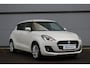 Suzuki Swift 1.2 Comfort Smart Hybrid | Stoelverwarming | Adapt. Cruise | St.Verwarming | Camera | PDC | Navi | Bluetooth | Adapt. Cruise | St. Verwarming | Camera | PDC | Navi | Bluetooth |