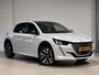 Peugeot e-208 GT EV 3-FASEN 50kWh 136pk | TWO-TONE! | PANODAK | STOELVERW. | ADAPTIVE CRUISE | DODEHOEKBEW. | WARMTEPOMP | CAMERA | NAVI |