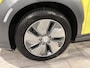 Hyundai Kona Electric EV Premium 64 kWh | Trekhaak | Voorstoelen vewarmd&verkoeld | Warmtepomp | Adapt. Cruise | HUD | Leder |