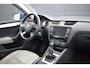 Skoda Octavia Combi 1.6 TDi Greentech Elegance Businessline Panoramadak | Leder | Xenon | Elek. Stoelen | Keyless | 18 Inch LMV