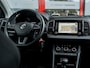 Skoda Karoq 1.5 TSI ACT Business Edition | Camera | Navigatie | DAB+ | Climate Control | PDC | Cruise Control | LED Koplampen | 17'' Lichtmetalen Velgen | Metallic Lak | Elektrische Handrem | Auto-Hold |