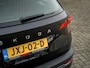 Skoda Karoq 1.5 TSI ACT Business Edition | Camera | Navigatie | DAB+ | Climate Control | PDC | Cruise Control | LED Koplampen | 17'' Lichtmetalen Velgen | Metallic Lak | Elektrische Handrem | Auto-Hold |