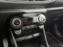 Kia Picanto 1.0 GDi GT-Line AMT | Panoramaschuifdak | Stoelverwarming | Achteruitrijcamera | Dodehoekassistentie | LED-koplampen | Climate control |