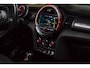 MINI John Cooper Works Mini Cabrio 2.0 232pk HUD Navi Leer Camera Harman K. PDC Carplay Keyless Go & Entry LM velgen Zwarte binnenhemel Stoelverwarming Sportstoelen LED BTW auto!