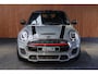 MINI John Cooper Works Mini Cabrio 2.0 232pk HUD Navi Leer Camera Harman K. PDC Carplay Keyless Go & Entry LM velgen Zwarte binnenhemel Stoelverwarming Sportstoelen LED BTW auto!