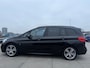 BMW 2-Serie Gran Tourer 220i Centennial High Executive VolOptie Grote beurt en Apk Gehad ACC LaneAssist