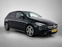 Mercedes-Benz B-klasse 180 AMG Nightpakket | Parkeerpakket met Camera | Sfeerverlichting | Stoelverwarming | LED | Inclusief 24 maanden Mercedes-Benz Certified garantie voor Europa.