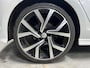 Volkswagen Golf 1.4 TSI ACT Highline | Pano | 19” | Stoelverwarming