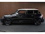 MINI Cooper Mini 1.5 Navi Leer Camera PDC Carplay Keyless Go & Entry LM velgen Zwarte binnenhemel Stoelverwarming Sportstoelen LED BTW auto!