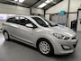 Hyundai i30 Wagon 1.6 GDI i-Motion Nette auto! | Airco | Bluetooth telefoonvoorbereiding | Buitenspiegels elektrisch verstel- en verwarmbaar