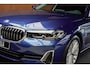 BMW 5-Serie Touring 530e xDrive Navi Leer Camera PDC Carplay LED Climate voor & achter Elektr. achterklep Virtual Stoelverwarming DAB LM velgen