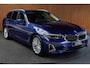 BMW 5-Serie Touring 530e xDrive Navi Leer Camera PDC Carplay LED Climate voor & achter Elektr. achterklep Virtual Stoelverwarming DAB LM velgen