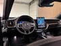 Volvo XC60 T6 AWD Recharge Ultra Black Edition | MY26 | Luchtvering | Trekhaak | 360 Camera | Head-Up Display | Harman Kardon | Adaptieve Cruise Control | Stoelverwarming voor+achter | Stuurwielverwarming | Schuifdak | Full LED Meesturende koplampen | Pilot Assist | BLIS Dode Hoek Detectie | Elektrische voorstoelen geheugen | Contour stoelen met wit stiksel en bies | Zitting verlenging voorstoelen | Lederen dashboard | 21 Inch | Google Infotainment | Keyless Drive | Elektrisch bedienbare achterklep | DAB Radio | Apple Carplay/Android Auto | Draadloos telefoon opladen | Volvo On Call met mobiele App functie | Onyx Black Metallic |