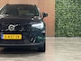 Volvo XC40 Recharge Ultimate 70 kWh | Vol! | Schuifdak | 360° Camera | All Season banden | Harman Kardon | Adaptieve Cruise Control | Bestuurdersstoel elektrisch geheugen | Stoel en Stuurwielverwarming | 20 Inch | Passagiersstoel elektrisch | Microtech bekleding | Zitting verlenging voorstoelen | Pilot Assist | BLIS Dode Hoek Detectie | Warmtepomp | Google Infotainment | Keyless Drive | Verlichtingspack 2 | Parkeersensoren voor+achter | Privacy Glass | Elektrisch bedienbare achterklep | Alarm Klasse III | Draadloos telefoon opladen | DAB Radio | Apple Carplay/Android Auto | Volvo On Call met mobiele App functie | Onyx Black Metallic |