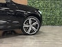 Volvo XC60 T6 AWD Recharge R-Design | Trekhaak | 360° Camera | Adaptieve Cruise Control | Stoel en Stuurwielverwarming | 21 Inch | Schuifdak | Pilot Assist | BLIS Dode Hoek Detectie | Lederen dashboard | Elektrische voorstoelen geheugen | Contour stoelen met wit stiksel en bies | Keyless Drive | Parkeersensoren voor+achter | Elektrisch bedienbare achterklep | Geïntegreerde kinderzitjes achterin | Draadloos telefoon opladen | DAB Radio | Apple Carplay/Android Auto | Volvo On Call met mobiele App functie | Onyx Black Metallic |