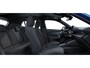 Peugeot 2008 Style | Climate Control | Dashboard in zacht materiaal met carboneffect en hoogglans zwarte sierstrip | Elektrisch verstelbare en verwarmbare buitenspiegels
