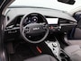 Kia Niro EV DynamicLine 64.8 kWh | 3-fase 11KW laden | Climate Control | Navigatie | LM Velgen | Eerste Eigenaar! |
