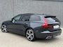 Volvo V60 2.0 T8 Twin Engine AWD R-Design | Pano | Dodehoekassistent | Carplay | Harman Kardon | Rijhulp | Rijstrookassistent |