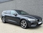 Volvo V60 2.0 T8 Twin Engine AWD R-Design | Pano | Dodehoekassistent | Carplay | Harman Kardon | Rijhulp | Rijstrookassistent |