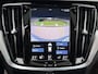 Volvo V60 2.0 T8 Twin Engine AWD R-Design | Pano | Dodehoekassistent | Carplay | Harman Kardon | Rijhulp | Rijstrookassistent |