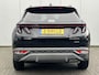 Hyundai Tucson 1.6 T-GDI HEV Comfort Smart / Elektrische Achterklep / Navigatie / Stoel & Stuurverwarming / Android Auto & Apple CarPlay / Adaptieve Cruise Control / Achteruitrijcamera / Parkeersensoren Voor + Achter / Passagiersstoel In Hoogte Verstelbaar /