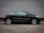 Peugeot 207 CC 1.6 VTi Roland Garros | Clima | Cruise | Leer | Stoelverwarming | Pdc | 17 Inch | Roland Garros |