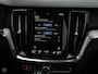 Volvo V60 Cross Country 2.0 D4 AWD Intro Edition Panoramadak HUD Harman Kardon Memory Keyless Camera Cruise Control Adaptief 20"