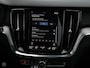 Volvo V60 Cross Country 2.0 D4 AWD Intro Edition Panoramadak HUD Harman Kardon Memory Keyless Camera Cruise Control Adaptief 20"