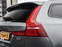 Volvo V60 Cross Country 2.0 D4 AWD Intro Edition Panoramadak HUD Harman Kardon Memory Keyless Camera Cruise Control Adaptief 20"