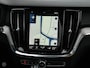 Volvo V60 Cross Country 2.0 D4 AWD Intro Edition Panoramadak HUD Harman Kardon Memory Keyless Camera Cruise Control Adaptief 20"