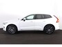 Volvo XC60 B5 AWD Inscription - Panoramisch schuif-/kanteldak - Head-up display - Harman Kardon - Elektr. verstelbare voorstoelen met geheugen - Adaptive Cruise Control met Pilot Assist - BLIS dodehoekassistentie - 360 graden camera - Parkeerverwarming - Full LED verlichting met bochtenverlichting - Verwambaar stuur - Verwarmbare voorstoelen - DAB - Sportstuur - 230V aansluiting - Getint glas - Zwarte hemel - 4 zone climate control - Elektr. inklapbare trekhaak