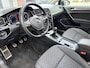 Volkswagen Golf 1.5 TSI Highline | R Line | Pano | Carplay | Parkeer sensoren |