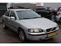 Volvo S60 2.4 Climate control, Cruise control, Automaat, Zie foto's