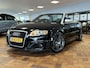 Audi RS4 A4 Cabriolet 4.2 V8 quattro | Ceramic Schijven | Bose Audio | Sluitende Historie | KW Performance Schroefset | Lederen RS zetels | Carrbon | Climate Control | Cruise Control | Parkeersensoren | Navigatie |
