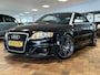 Audi RS4 A4 Cabriolet 4.2 V8 quattro | Ceramic Schijven | Bose Audio | Sluitende Historie | KW Performance Schroefset | Lederen RS zetels | Carrbon | Climate Control | Cruise Control | Parkeersensoren | Navigatie |