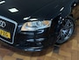 Audi RS4 A4 Cabriolet 4.2 V8 quattro | Ceramic Schijven | Bose Audio | Sluitende Historie | KW Performance Schroefset | Lederen RS zetels | Carrbon | Climate Control | Cruise Control | Parkeersensoren | Navigatie |