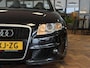 Audi RS4 A4 Cabriolet 4.2 V8 quattro | Ceramic Schijven | Bose Audio | Sluitende Historie | KW Performance Schroefset | Lederen RS zetels | Carrbon | Climate Control | Cruise Control | Parkeersensoren | Navigatie |