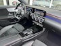 Mercedes-Benz A-klasse 180 Business Solution AMG | Memory | Panoramadak | Sfeerverlichting