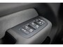 Volvo XC60 2.0 T8 Plug-in Hybrid AWD Plus Black Edition | PHEV | Panoramadak | 360 Graden Camera | Harman Kardon Audio | Lichtmetalen Velgen 21 inch | Sportstoelen | Keyless Entry | Stuur- / Stoelverwarming | Keyless | Navigatie | Apple Carplay | Android Auto