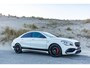 Mercedes-Benz CLA 45 AMG 4MATIC 381pk Panoramadak/Schaalstoelen/Navigatie/Achteruitrijcamera/Performance uitlaat/Elektrische best. stoel met geheugen/Sfeerverlichting/Keyless/Stoelverwarming/Inklapbare spiegels/Dodehoek detectie/Apple carplay/Led koplampen 2de Paasdag geopend 12:00-17:00