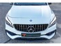 Mercedes-Benz CLA 45 AMG 4MATIC 381pk Panoramadak/Schaalstoelen/Navigatie/Achteruitrijcamera/Performance uitlaat/Elektrische best. stoel met geheugen/Sfeerverlichting/Keyless/Stoelverwarming/Inklapbare spiegels/Dodehoek detectie/Apple carplay/Led koplampen 2de Paasdag geopend 12:00-17:00