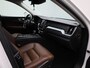 Volvo XC60 2.0 T5 Momentum | Automaat | Apple Carplay / Android Auto | Lederen Bekleding | Parkeersensoren |