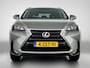 Lexus NX 300h AWD Luxury Line Trekhaak afneembaar | Stoelverwarming | Leder | 18 inch velgen |  Park Assist |