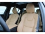 Volvo S60 T6 Recharge Automaat AWD Ultimate Bright | Trekhaak | Panoramadak | AWD | Voorstoelen verwarmbaar, geventileerd en masserend | Verwarmbaar stuurwiel+achterbank | Premium audio by Bowers & Wilkins | Headup Display |  | Driver Awareness | Driver Assistance | Adaptieve cruise control met Pilot Assist | Blis