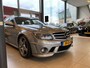 Mercedes-Benz C-klasse Estate 63 AMG Origineel NL/Volledig Dealer Onderhouden/Panoramadak/Leder/Navigatie/Spraakbediening/Elektrische & Verwarmde Stoelen/Climate Control/Cruise Control/Harman-Kardon Installatie/Elektrische Kofferbak/Elektrische, Inklapbare & Verwarmde Spiegels,5 Spaak